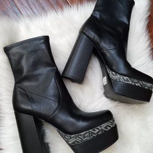 GUESS Women's Caballa Ankle Boot Black, US 11 NEW